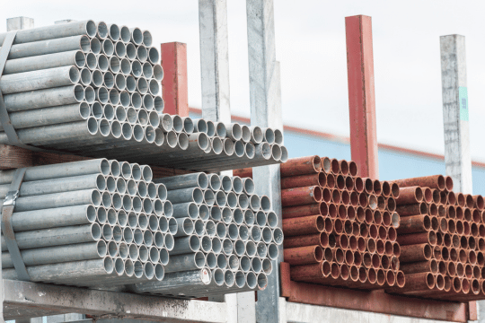 Planchas y tubos de acero